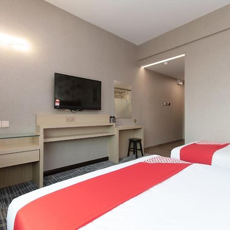 Super Oyo 89375 Regent Hotel Keningau Exterior photo
