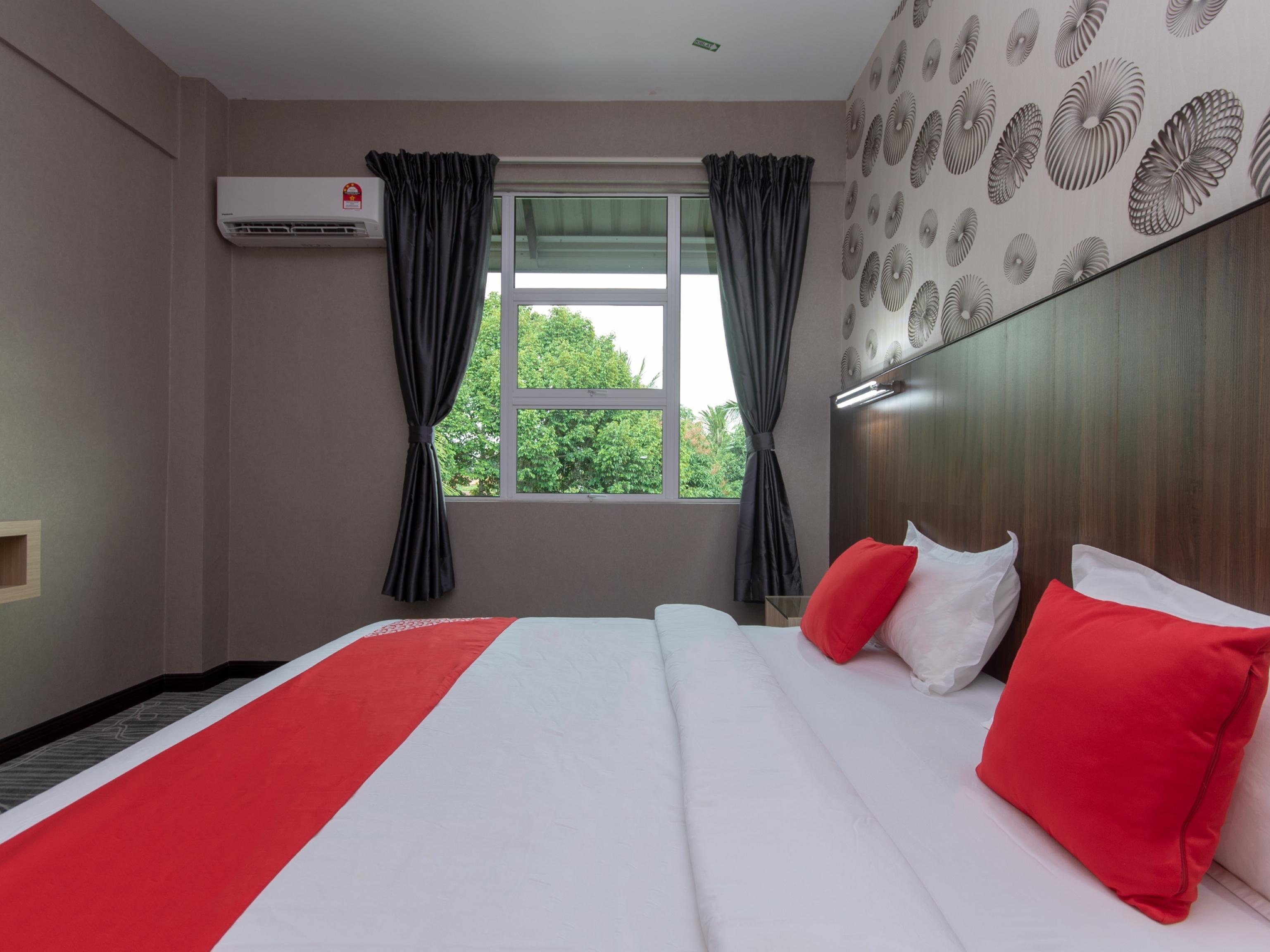 Super Oyo 89375 Regent Hotel Keningau Exterior photo